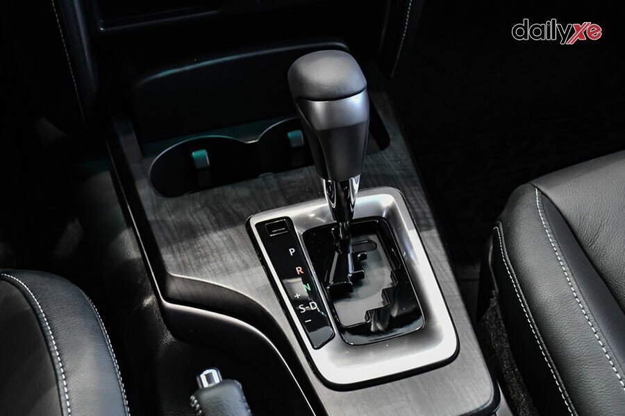 Toyota Fortuner Legender 2.8AT 4x4 - Hình 19