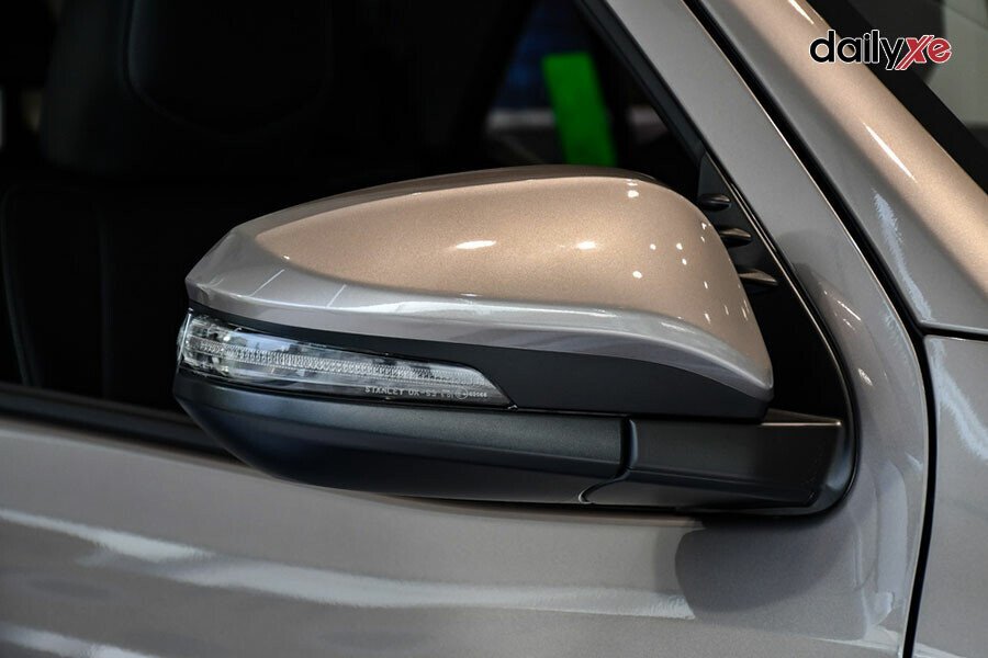 Toyota Fortuner Legender 2.8AT 4x4 - Hình 7